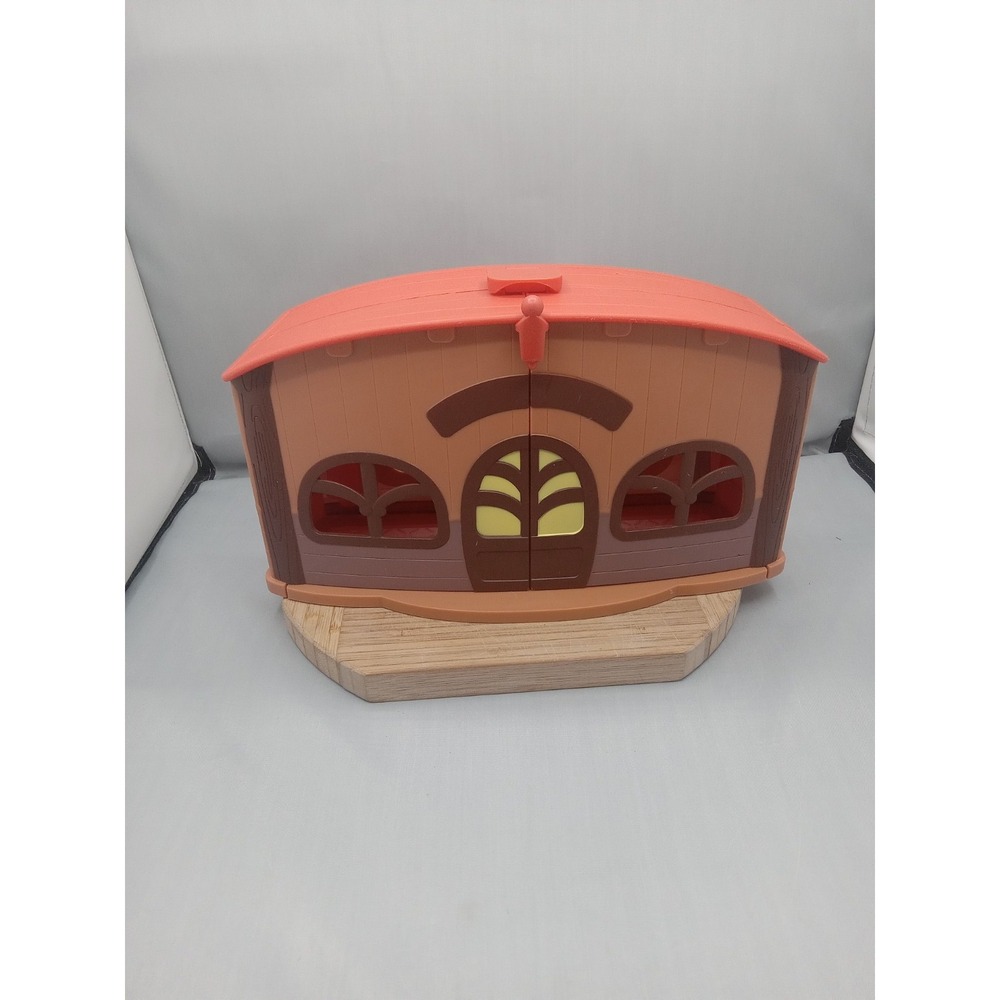 Bluey School Friends  Calypso's School Playset missing Figures Pre-school Toys